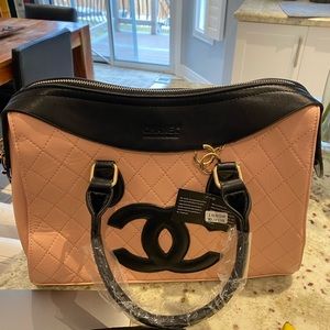 Meet your Posher, Hilary